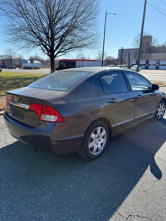 2010 Honda Civic 8th Gen - Image 6 of 12