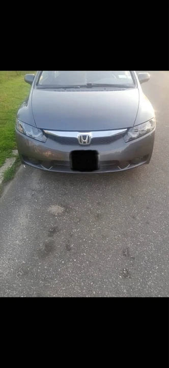 2010 Honda Civic 8th Gen - Image 8 of 9