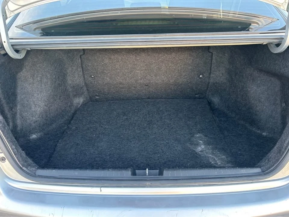 2010 Honda Civic 8th Gen - Image 11 of 12
