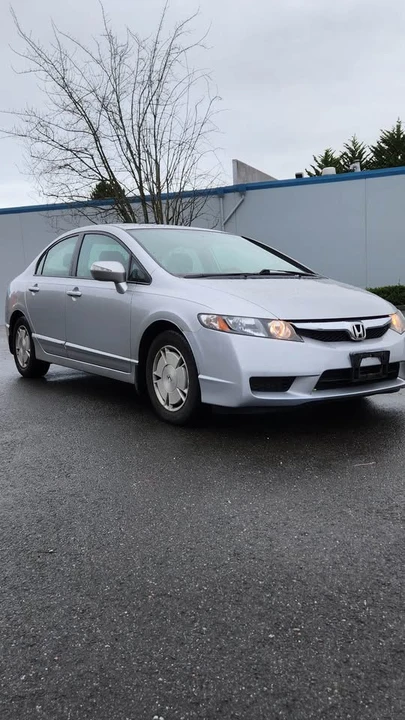 2010 Honda Civic 8th Gen - Image 2 of 10