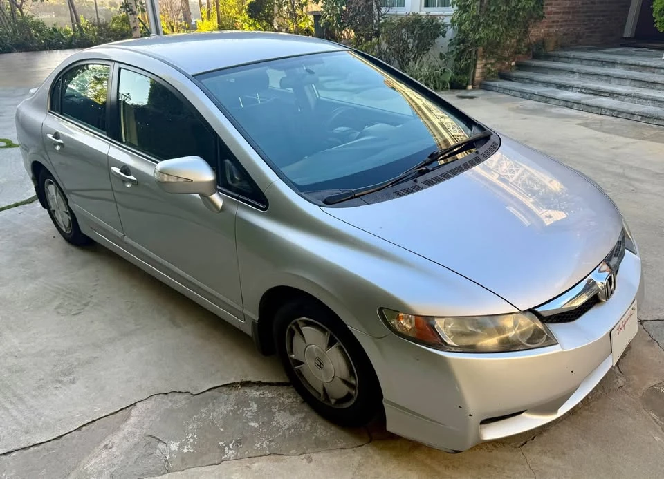 2010 Honda Civic 8th Gen - Image 3 of 17