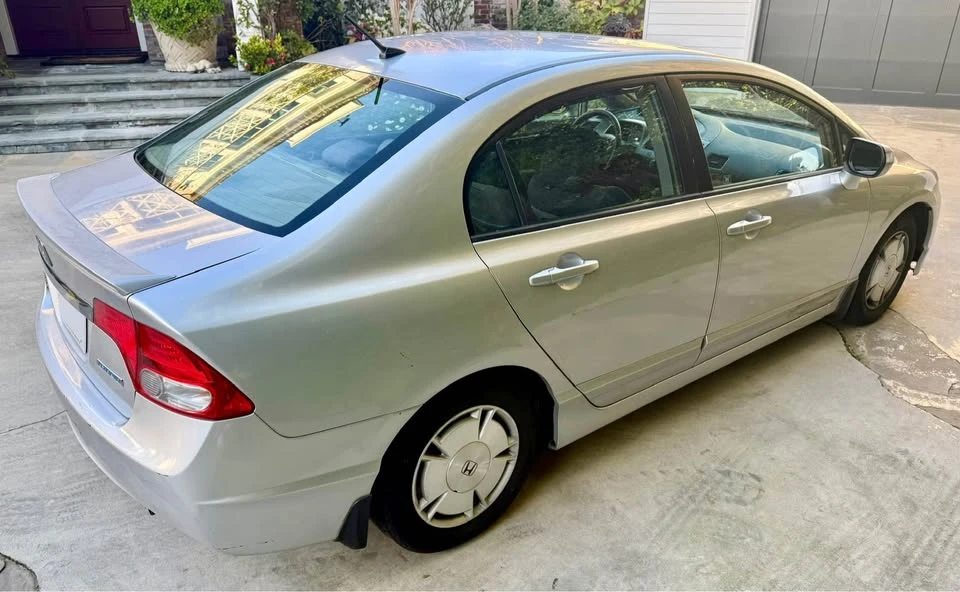 2010 Honda Civic 8th Gen - Image 5 of 17