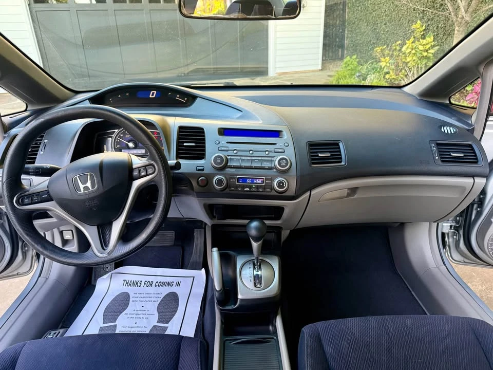 2010 Honda Civic 8th Gen - Image 11 of 17