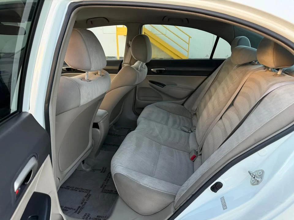 2010 Honda Civic 8th Gen - Image 9 of 12