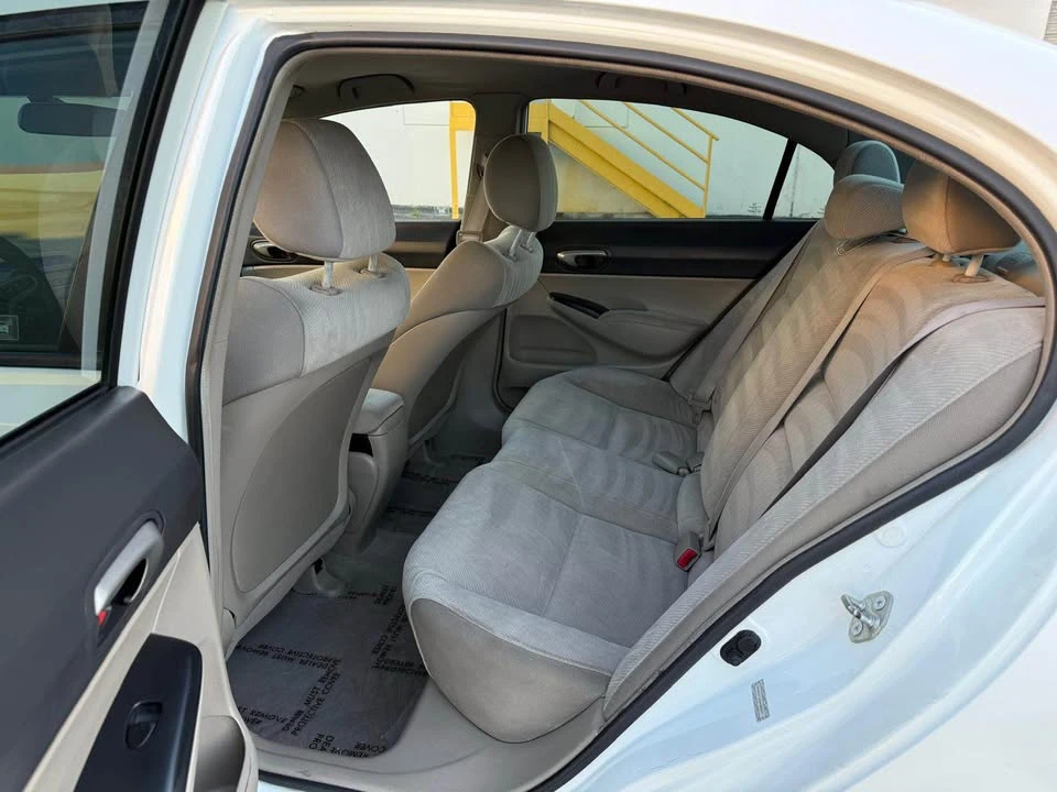 2010 Honda Civic 8th Gen - Image 10 of 12