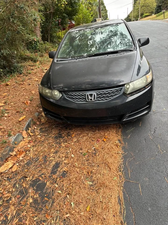 2010 Honda Civic 8th Gen - Image 2 of 5