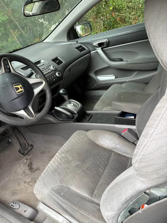 2010 Honda Civic 8th Gen - Image 5 of 5