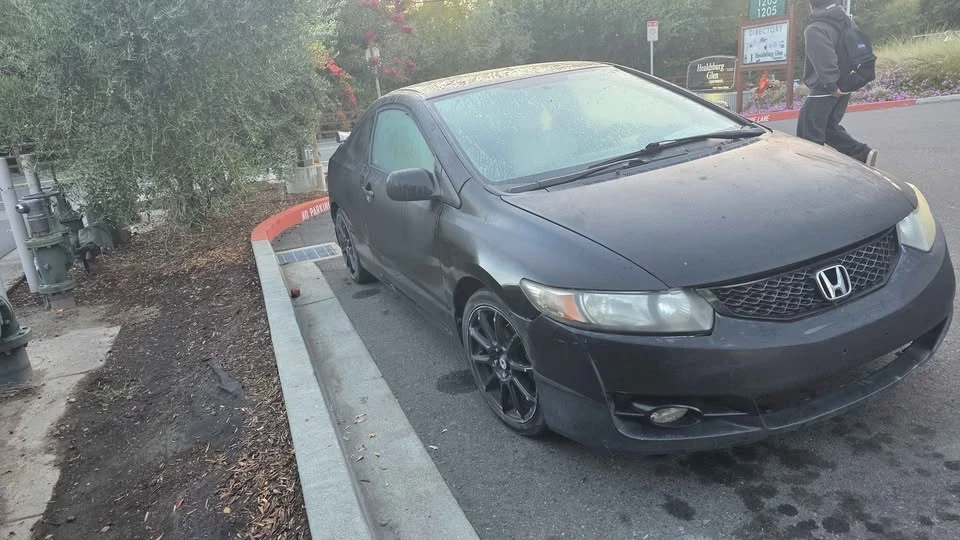 2010 Honda Civic 8th Gen - Image 3 of 8