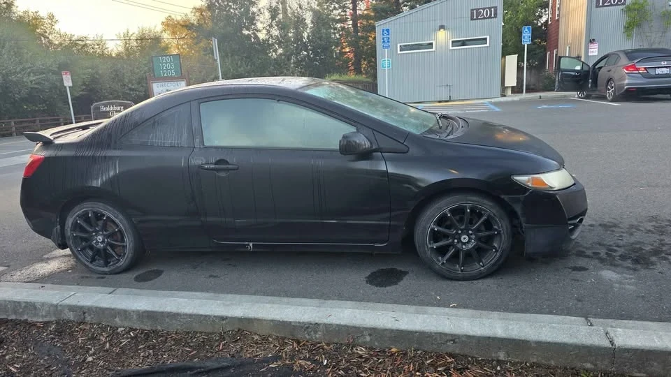 2010 Honda Civic 8th Gen - Image 5 of 8
