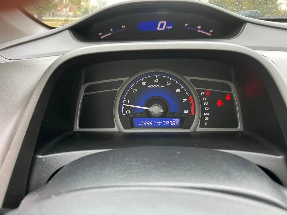2010 Honda Civic 8th Gen - Image 10 of 13