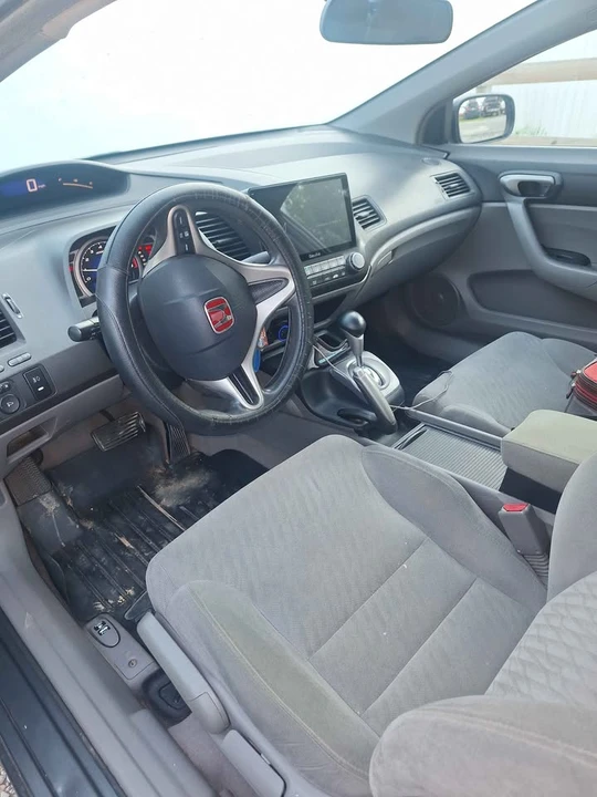 2010 Honda Civic 8th Gen - Image 5 of 10