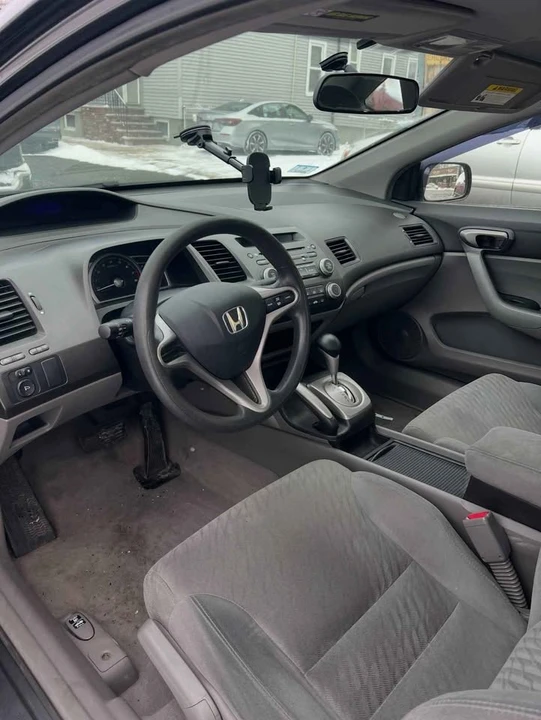 2010 Honda Civic 8th Gen - Image 5 of 9