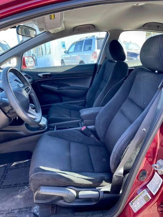 2010 Honda Civic 8th Gen - Image 11 of 16