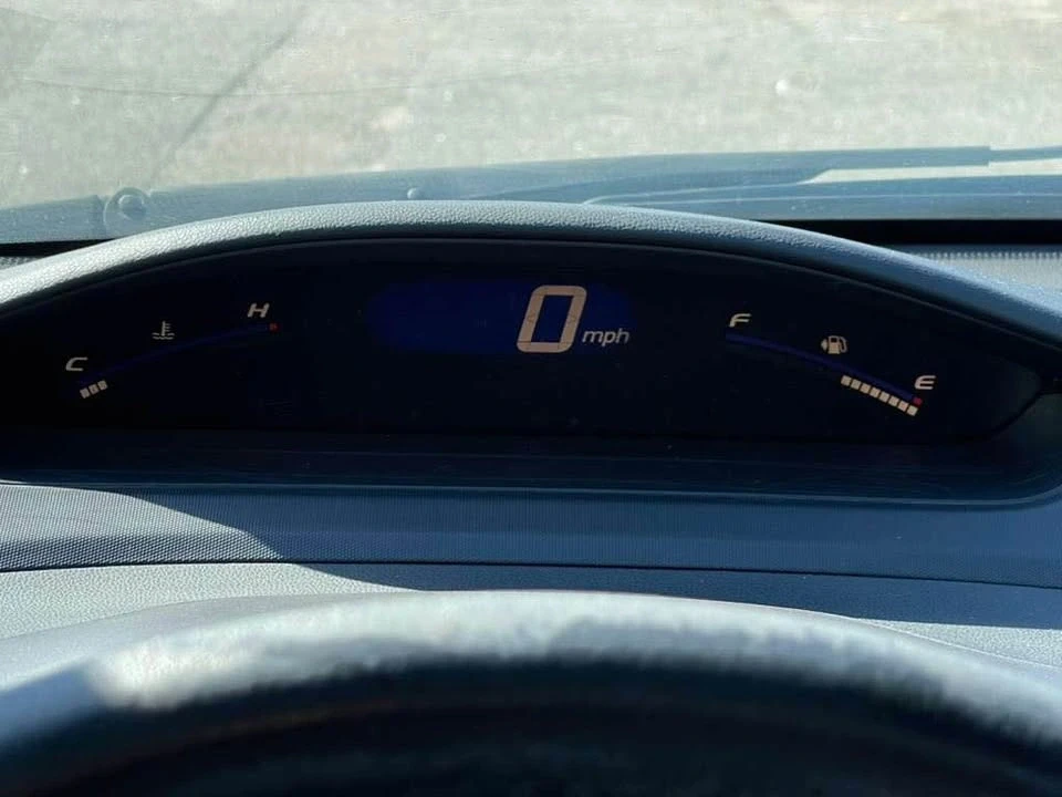 2010 Honda Civic 8th Gen - Image 14 of 16