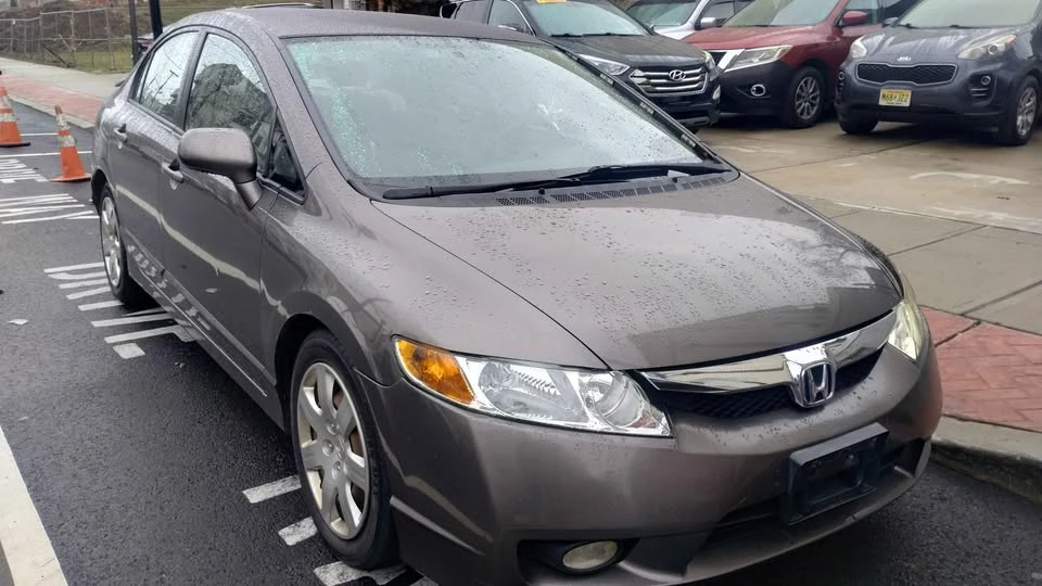 2010 Honda Civic 8th Gen - Image 5 of 7
