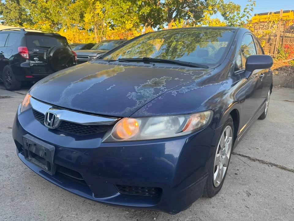 2010 Honda Civic 8th Gen - Image 3 of 10