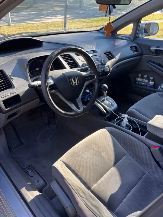 2010 Honda Civic 8th Gen - Image 6 of 11