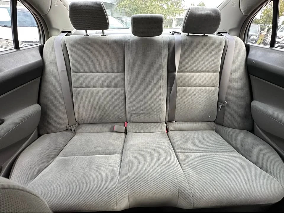 2010 Honda Civic 8th Gen - Image 9 of 13