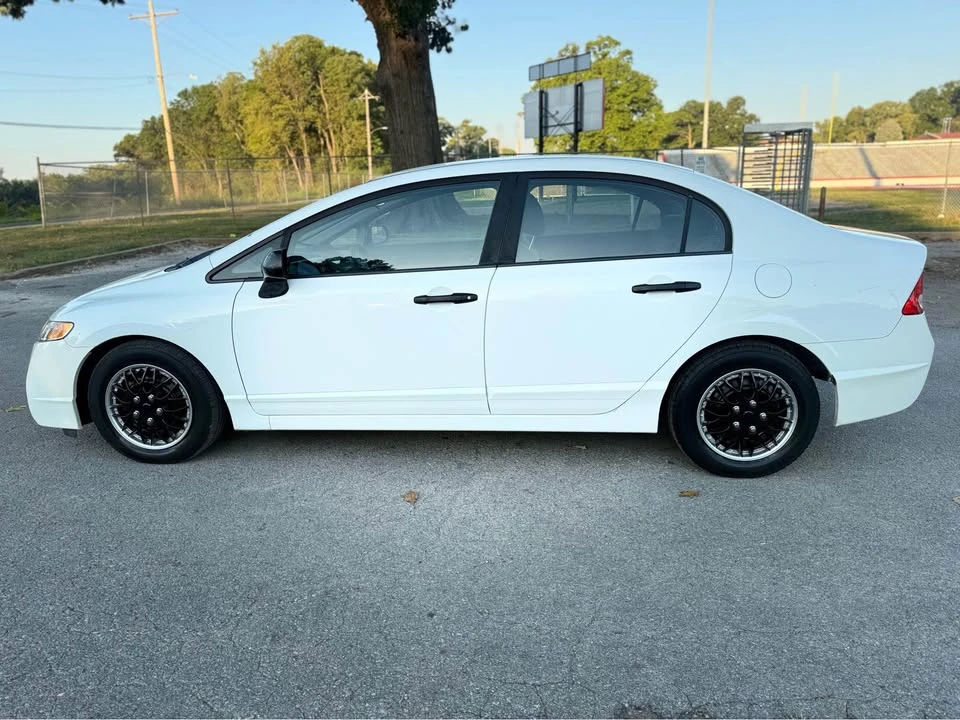 2010 Honda Civic 8th Gen - Image 4 of 7