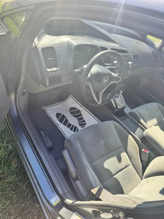 2010 Honda Civic 8th Gen - Image 7 of 10