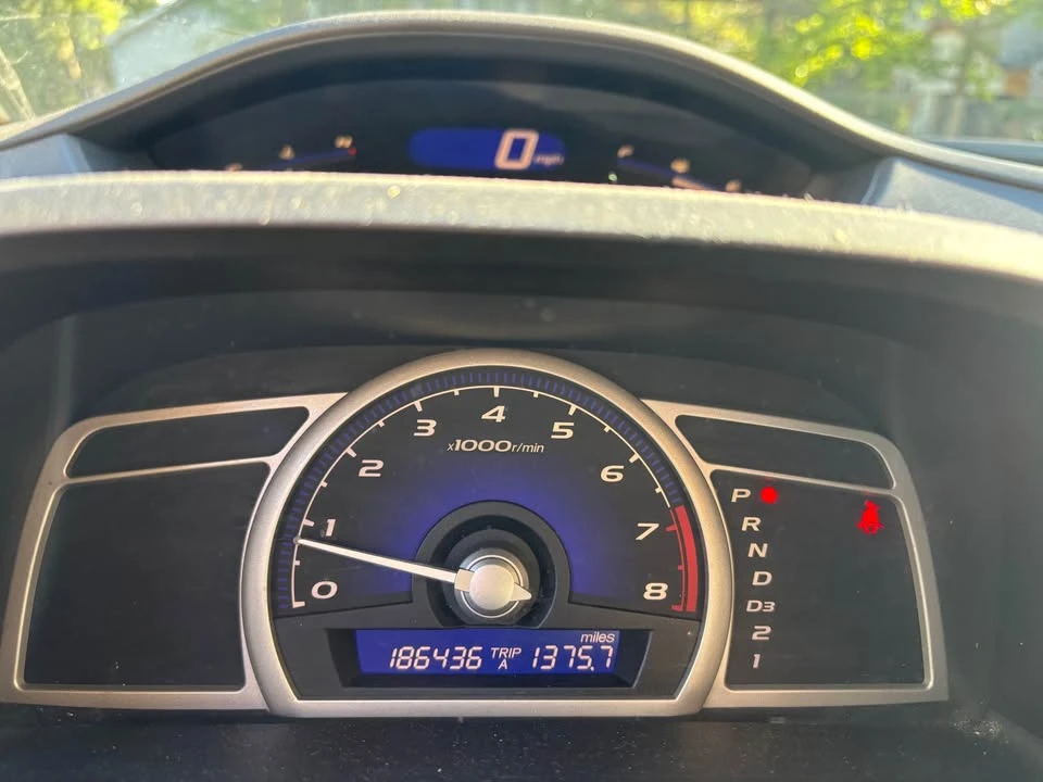 2010 Honda Civic 8th Gen - Image 9 of 13