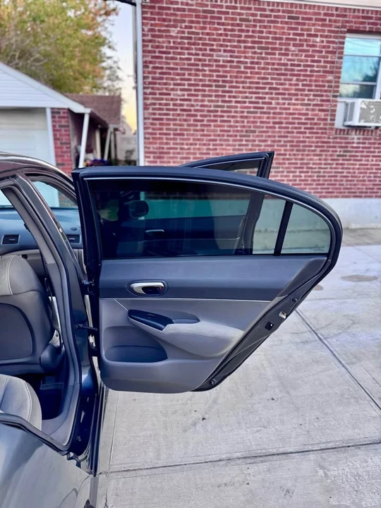 2010 Honda Civic 8th Gen - Image 10 of 20