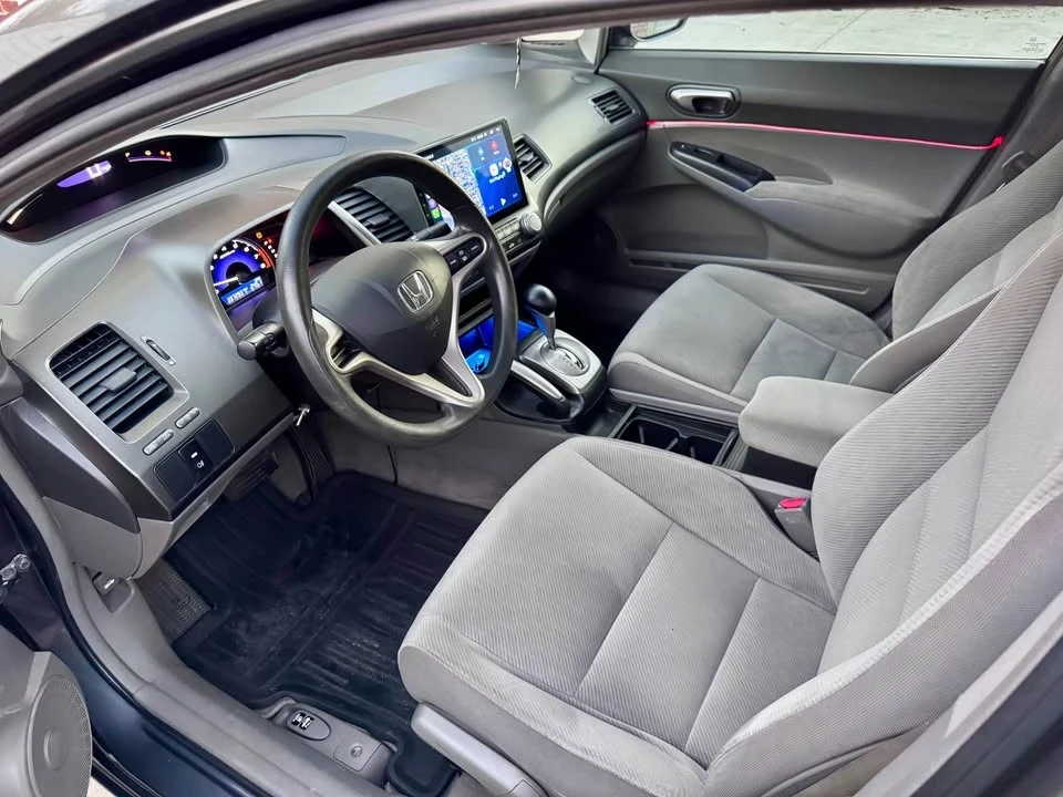 2010 Honda Civic 8th Gen - Image 16 of 20