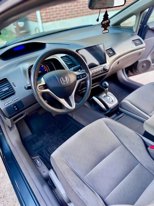 2010 Honda Civic 8th Gen - Image 13 of 20