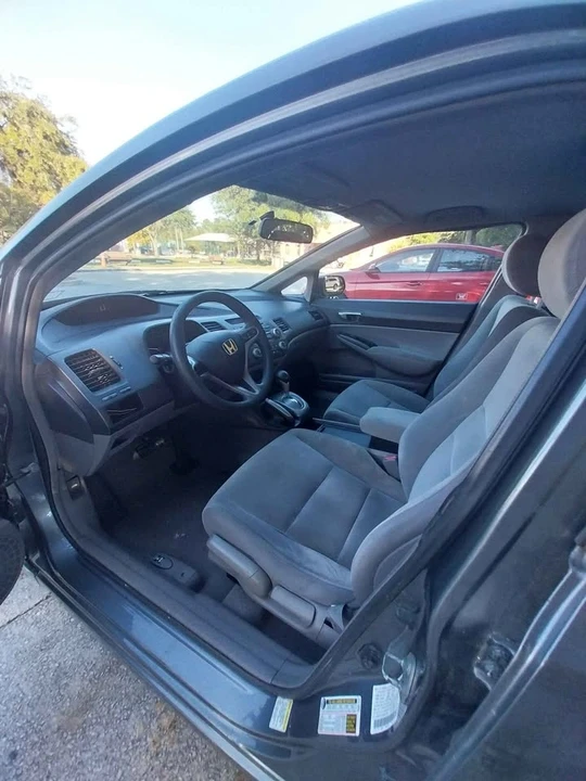 2010 Honda Civic 8th Gen - Image 9 of 9