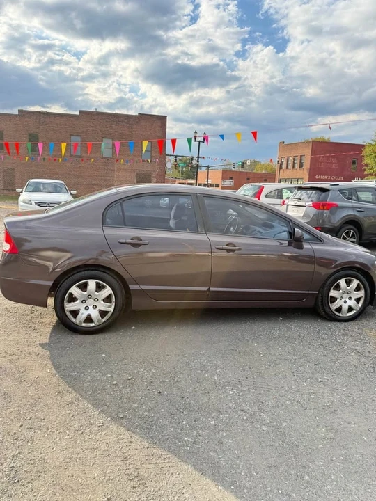 2010 Honda Civic 8th Gen - Image 7 of 20