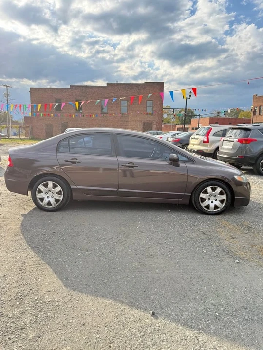 2010 Honda Civic 8th Gen - Image 4 of 20