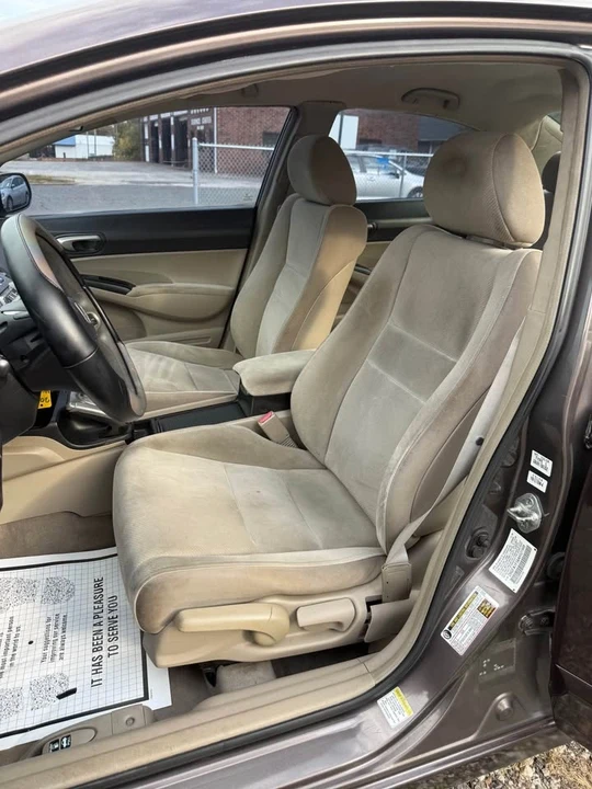2010 Honda Civic 8th Gen - Image 12 of 20