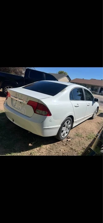 2010 Honda Civic 8th Gen - Image 4 of 8