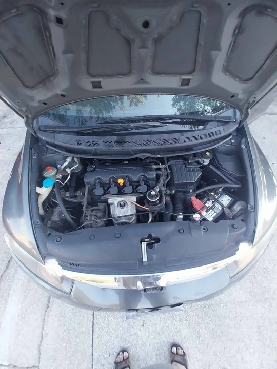 2010 Honda Civic 8th Gen - Image 4 of 9