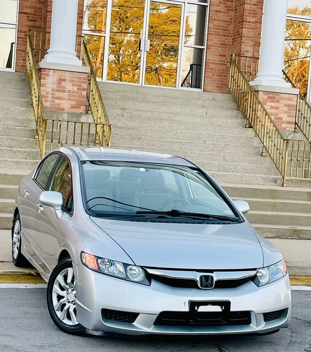 2010 Honda Civic 8th Gen - Image 17 of 18