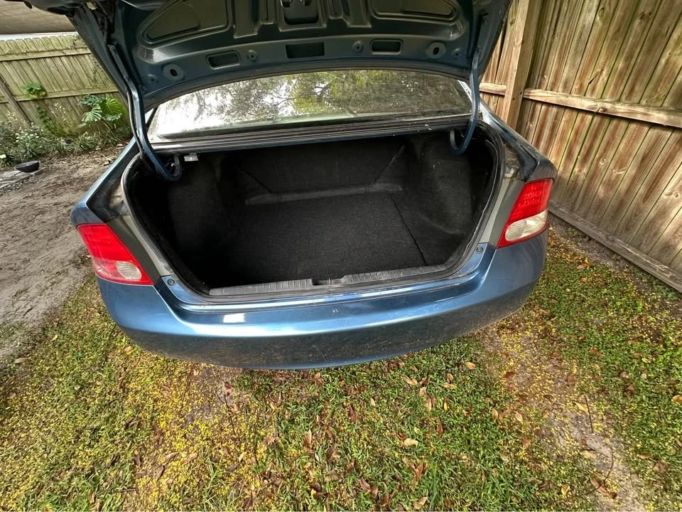 2010 Honda Civic 8th Gen - Image 7 of 10