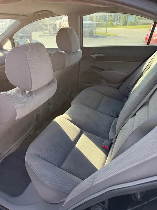 2010 Honda Civic 8th Gen - Image 11 of 12