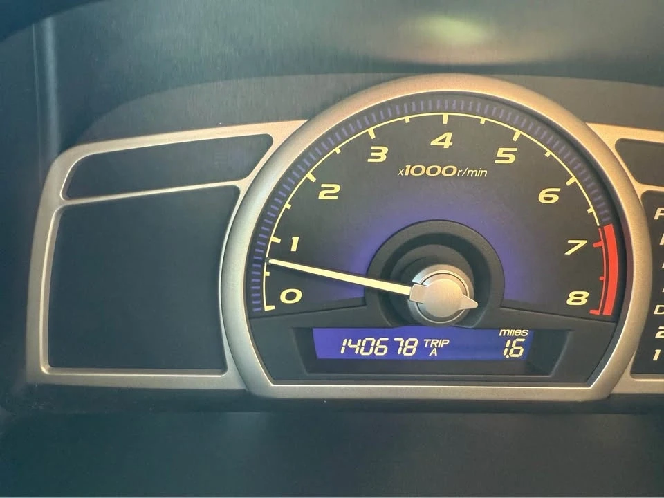 2010 Honda Civic 8th Gen - Image 12 of 14