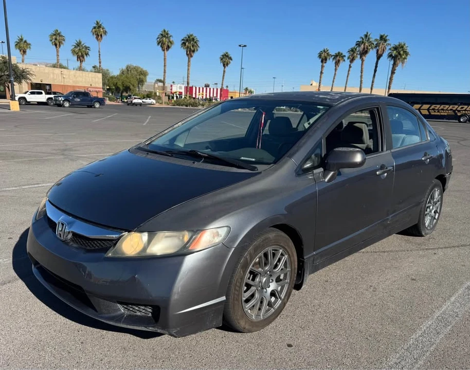 2010 Honda Civic 8th Gen - Image 3 of 10