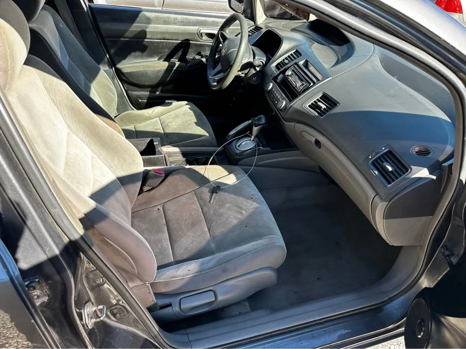 2010 Honda Civic 8th Gen - Image 7 of 14