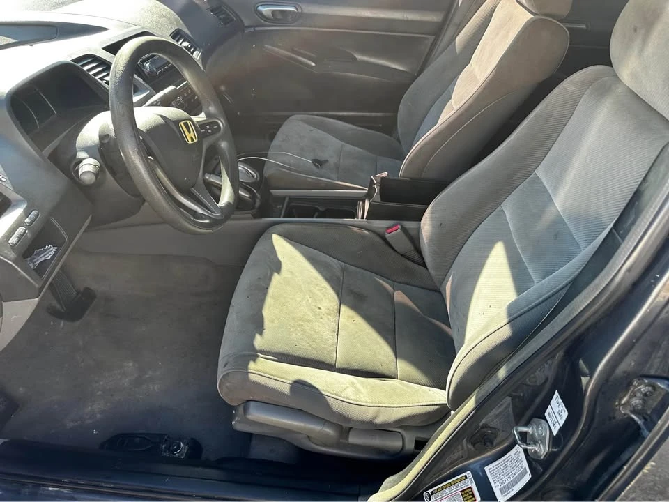 2010 Honda Civic 8th Gen - Image 9 of 14