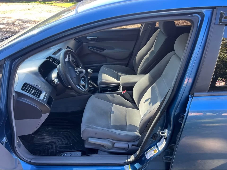 2010 Honda Civic 8th Gen - Image 5 of 7
