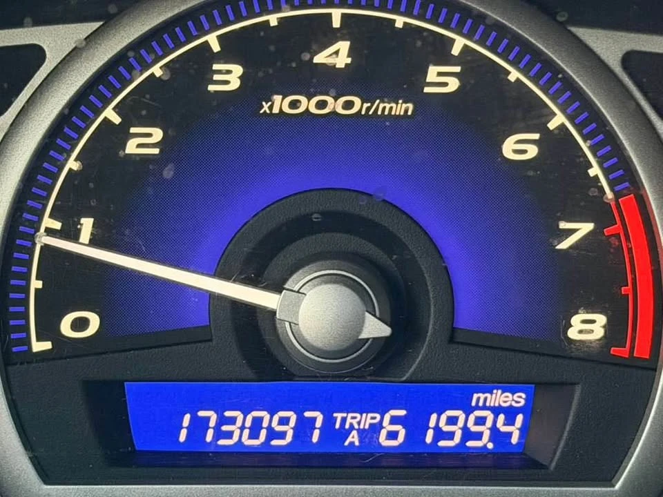 2010 Honda Civic 8th Gen - Image 15 of 16