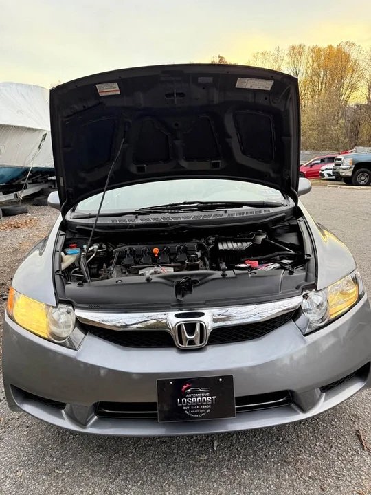 2010 Honda Civic 8th Gen - Image 5 of 7