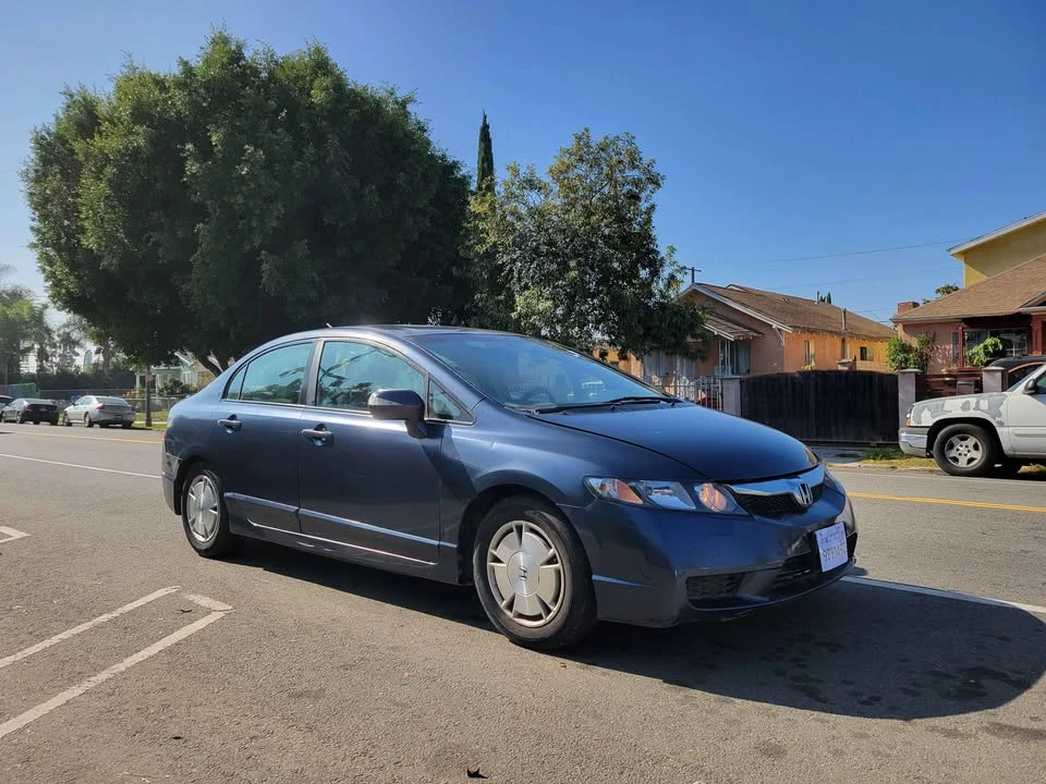 2010 Honda Civic 8th Gen - Image 3 of 15
