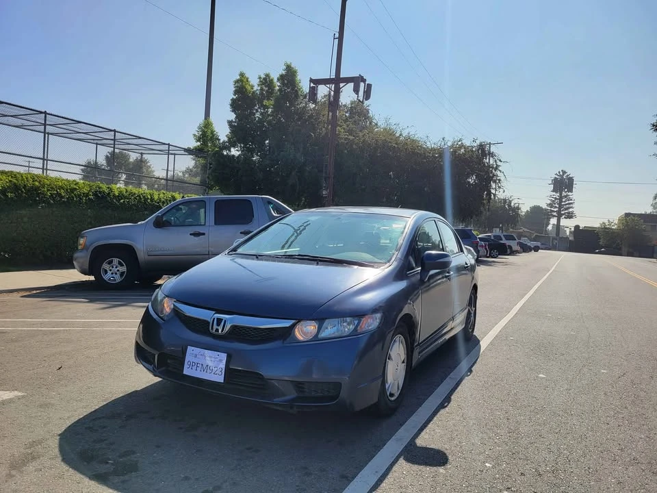 2010 Honda Civic 8th Gen - Image 5 of 15