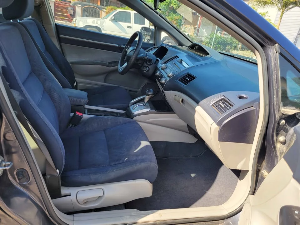 2010 Honda Civic 8th Gen - Image 12 of 15