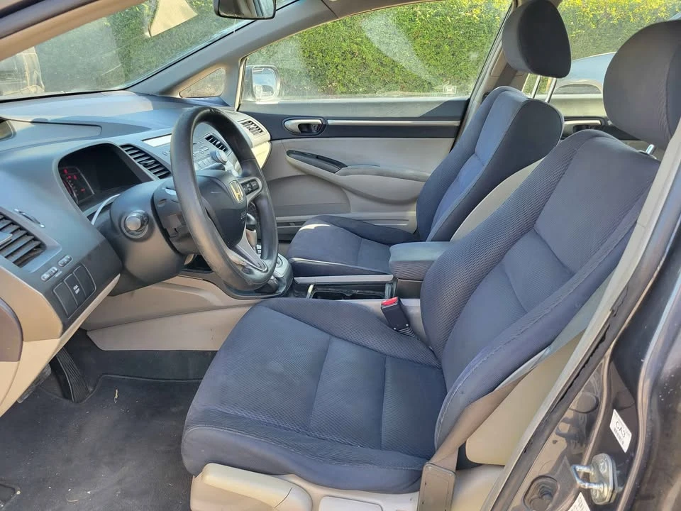 2010 Honda Civic 8th Gen - Image 11 of 15
