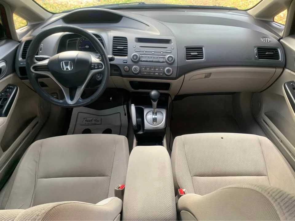 2010 Honda Civic 8th Gen - Image 5 of 8