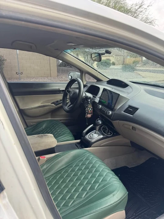 2010 Honda Civic 8th Gen - Image 9 of 12